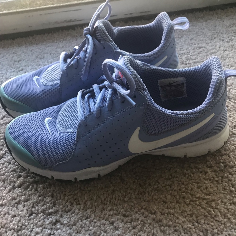 Periwinkle Nike Tennis Shoes